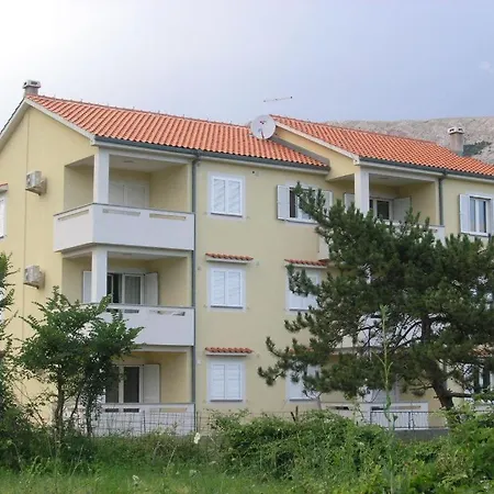 Biljana For Relaxing Holidays In * Baška